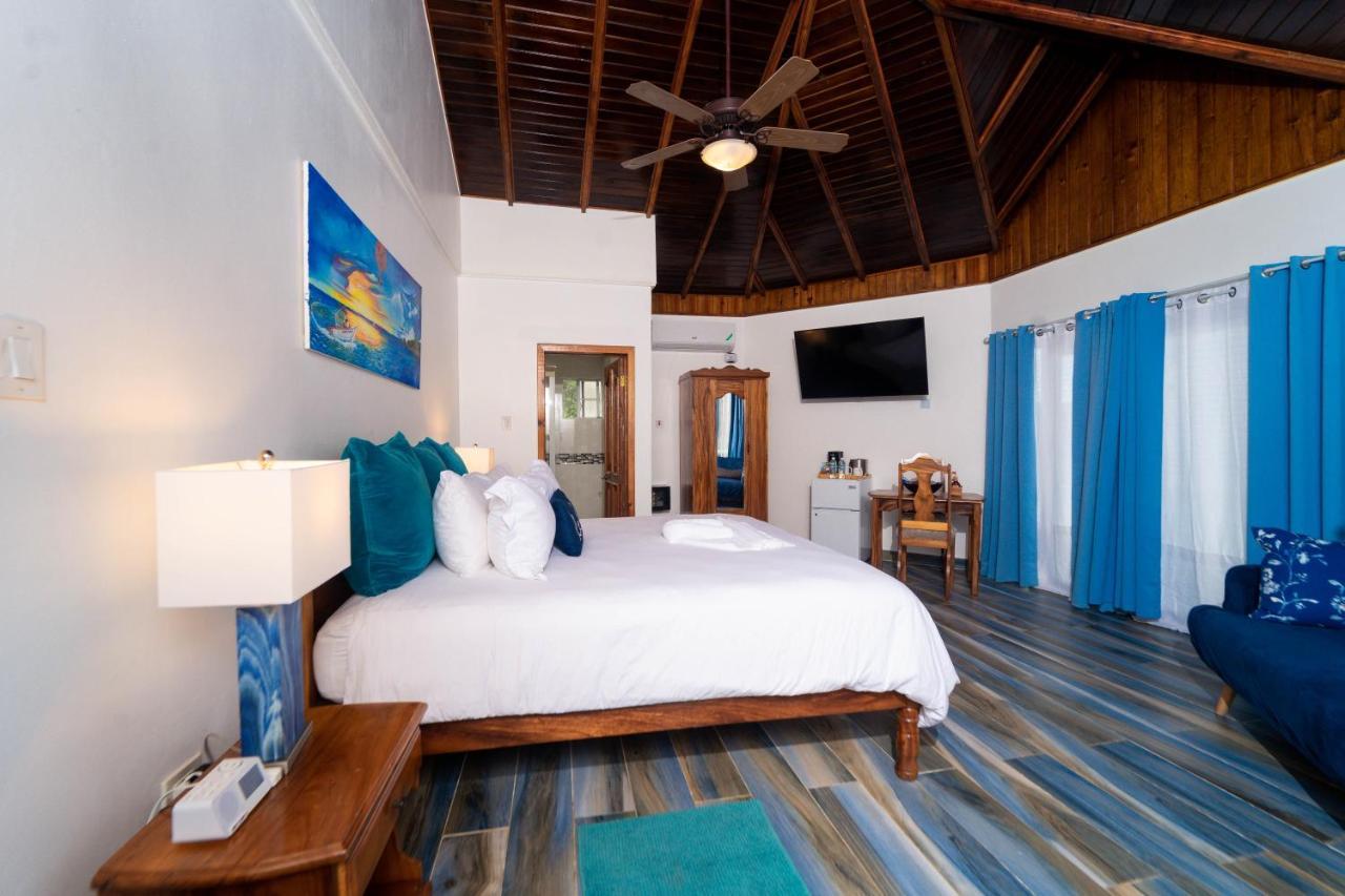 Blue Skies Beach Resort Νεγκρίλ Εξωτερικό φωτογραφία