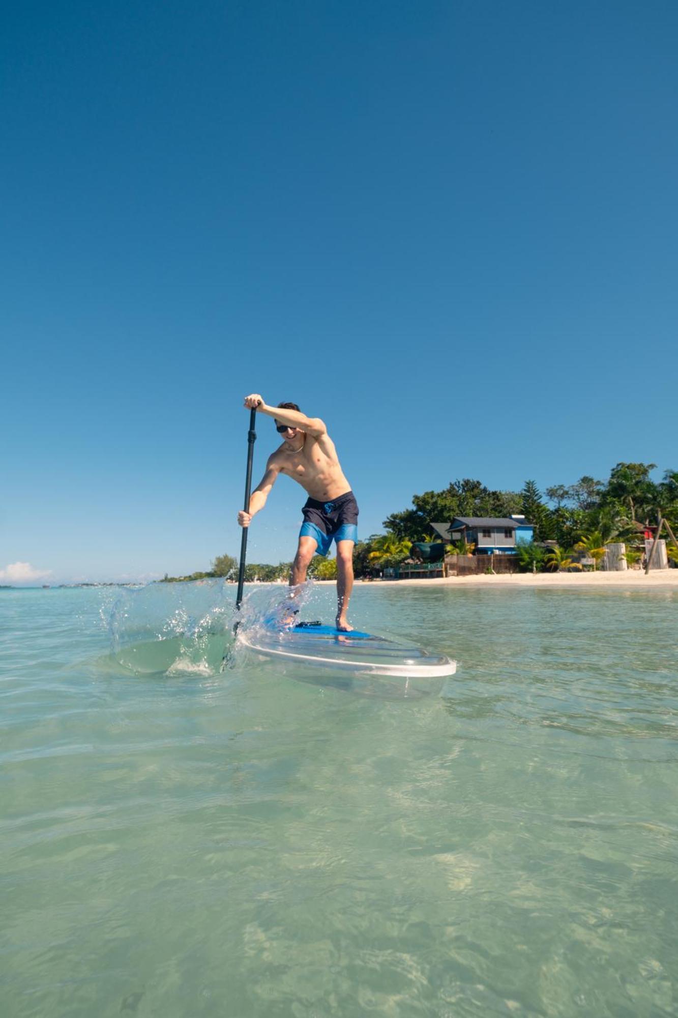 Blue Skies Beach Resort Νεγκρίλ Εξωτερικό φωτογραφία